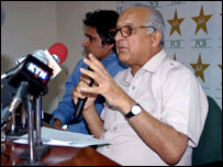 رمیز راجہ کا استعفی 