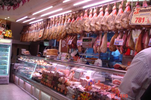 A traditional jamoneria