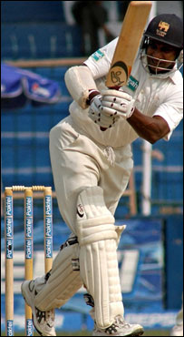 جے سوریا نے شاندار طریقے سے سنچری بنائی