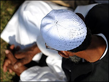 मुसलमानों का पिछड़ापन उनकी प्रगति में बाधा है