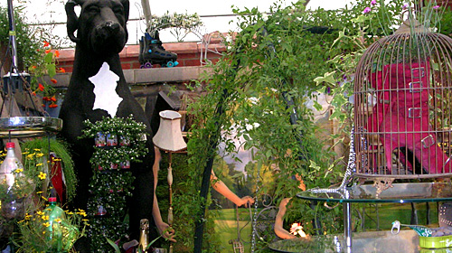 Patio Povera! Roof Garden with Found Objects