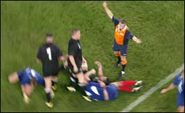 Chris White refereeing the 3rd/4th Playoff game between France and New Zealand