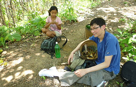 A girl from Ban Nai Soi refugee camp