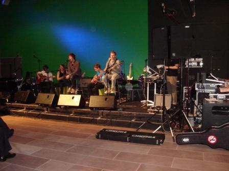 live music at Pacific Quay