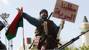 معارضون ليبيون يتظاهرون في الزاوية