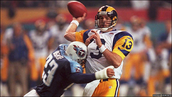Warner prepares to throw a pass in the Super Bowl in 2000