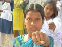 گڑیا کو کراٹے کا شوق