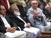 اے پی ڈی ایم قیادت