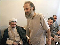 اکبر گنجی پس از آزادی از زندان