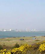 Golygfa o'r gweithfeydd haearn.