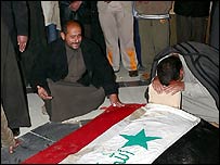 Saddam'ın mezarı başında