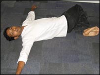 रीढ़ संचालन-दो की एक मुद्रा