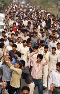 پاکستان میں طلباء کی جانب سے احتجاج(فائل فوٹو)