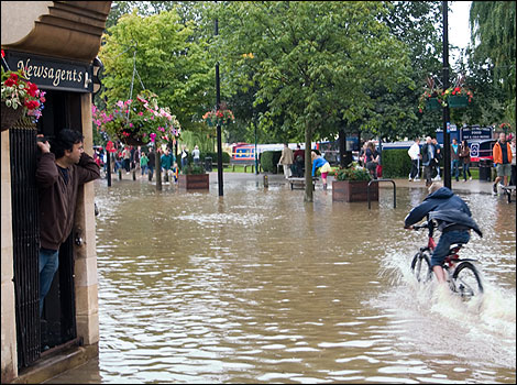 Stratford floods - Photo Andrew West