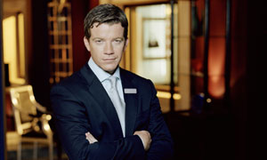 Max Beesley in Hotel Babylon