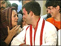 सोनिया, राहुल और प्रियंका