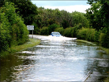 Flooding in Hawton, Newark by Victoria Evans. 