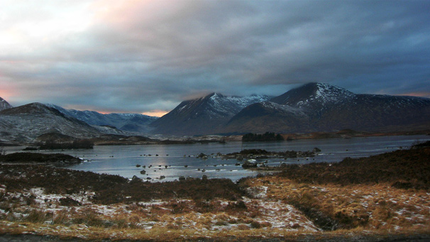 mountains and loch (pic Bev Tromp)