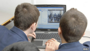 Дети перед компьютером