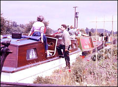 Climbing Stourbridge canal