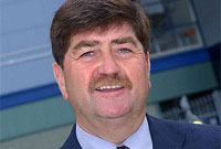 Huw Llywelyn Davies, cyflwynydd