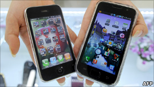 Samsung Galaxy and iPhone 3G handsets