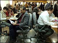 İran'da seçim hazırlıkları