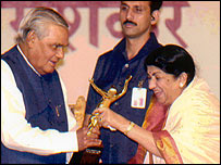 لتا منگیشکر