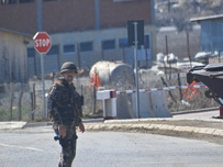Kosova'da bir asker