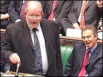 Britský ministr vnitra Charles Clarke