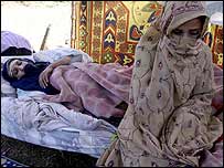 زلزلے سے متاثرہ خواتین 