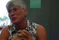 Christine James - y ddysgwraig gyntaf i ennill y Goron