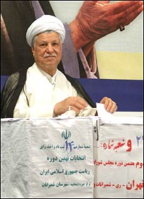 هاشمی رفسنجانی در روز رای گيری