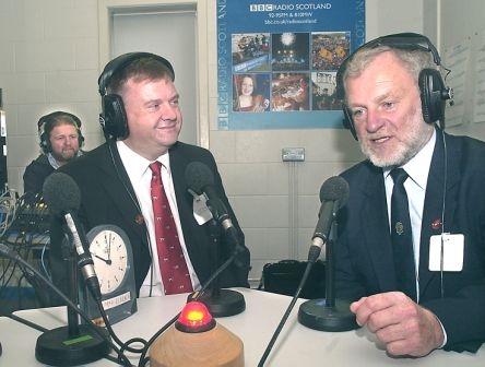 Jeff Zycinski & Rector Charles Robertson<br />
(courtesy Southern Reporter)