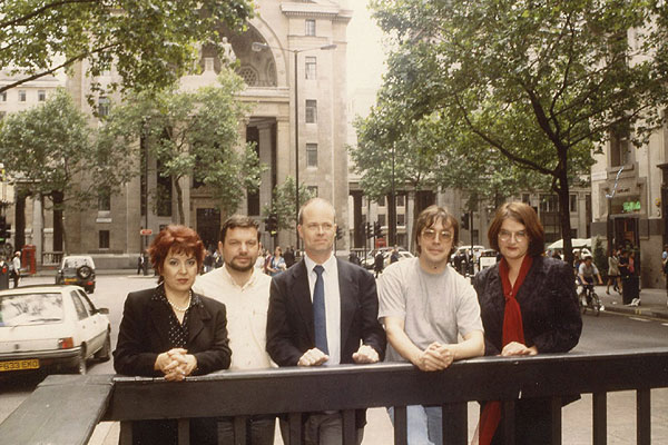 (од лево) Жанета Скерлев, Златко Андреевски, Џонатан Стоунмен, Горан Шумковски, Маја Трајковска