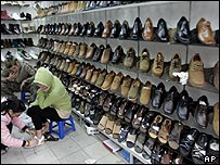 Giày ở Việt Nam