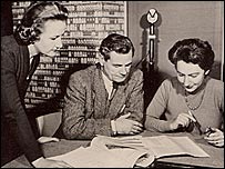 Liza Hirsch (skrajno desno).