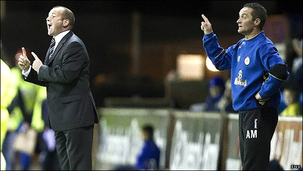 St Mirren manager Gus MacPherson and assistant Andy Millen