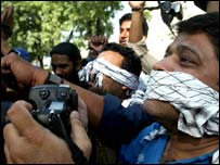 پاکستانی صحافی فائل فوٹو