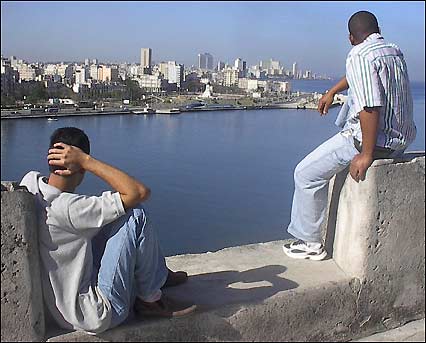 Jóvenes en la Habana (Foto: Raquel Pérez)