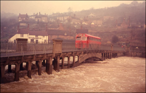 The 904 to Much Wenlock - Photo courtesy of Ron Miles