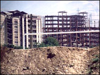 تعداد زيادی از کارگران افغان در بخش ساختمان در ايران فعال هستند