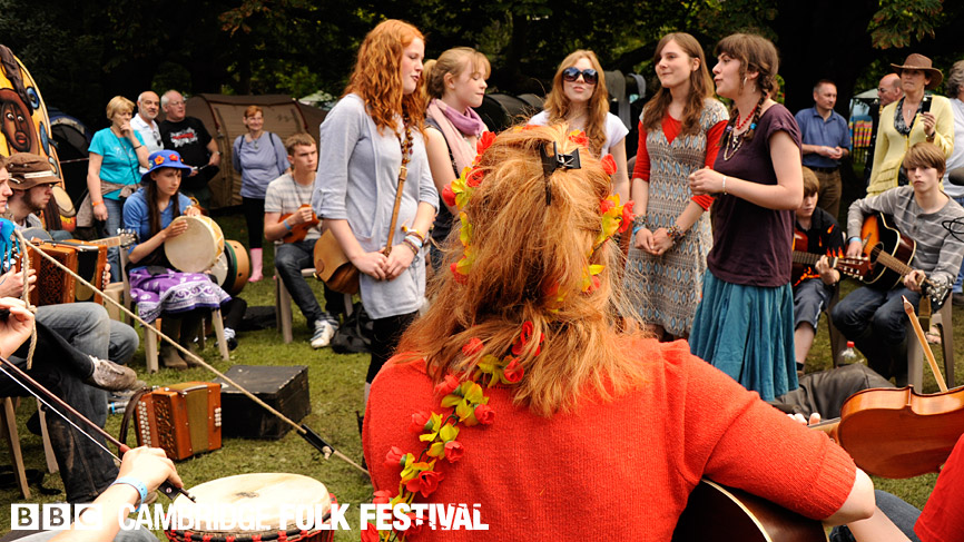 Giving advice to all the players, she also harmonised with the vocalists as the group played.
