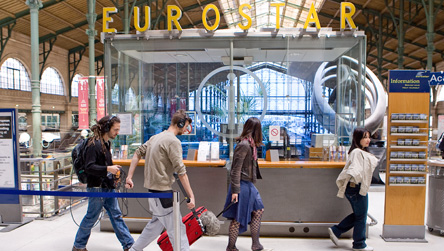 Déjà Vu, Caroline and Karime © Sebastien Rabany