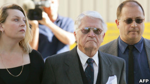 Чарльз Зентаи с дочерью и сыном