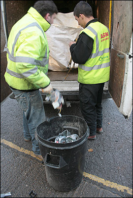 عکس از زوبین ناوی