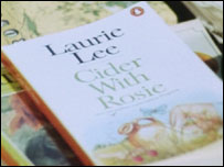 Cider with Rosie paperback