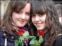 girls with red roses