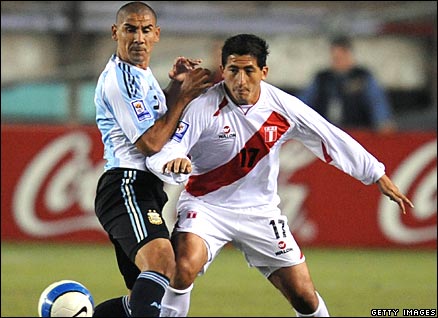 Daniel Diaz, Argentina (left); Johan Fano, Peru (right)