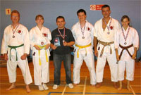 Aelodau o Clwb Bangor